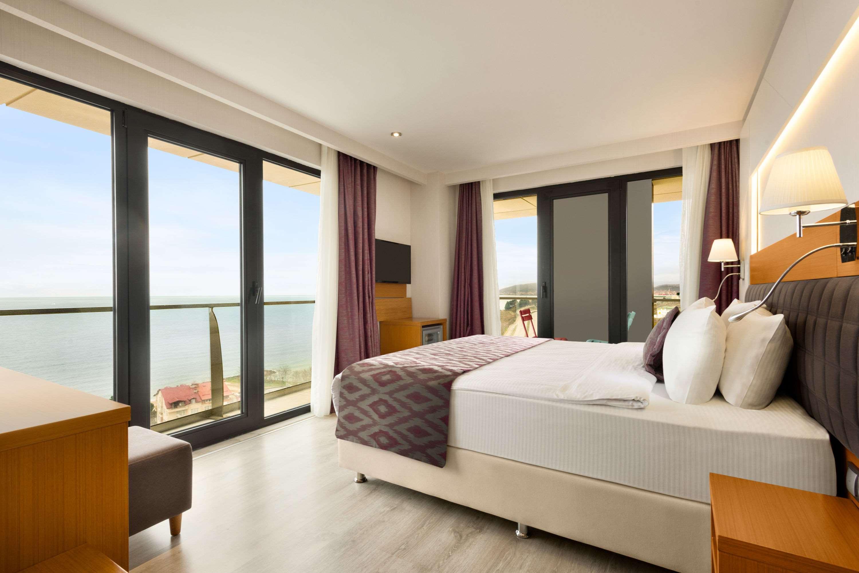 Ramada By Wyndham Giresun Piraziz Hotel Exterior photo